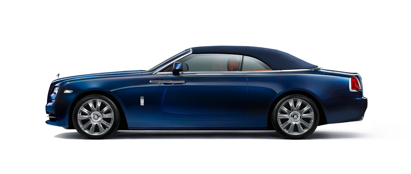 16-rolls-royce-dawn-finest-residences