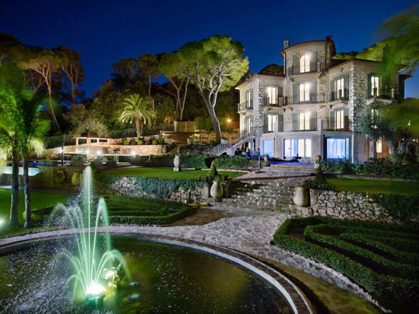 Château La Cima • Luxury real estate in Nice | Côte d'Azur Sotheby's International Realty • Peter Illovsky | Finest Residences