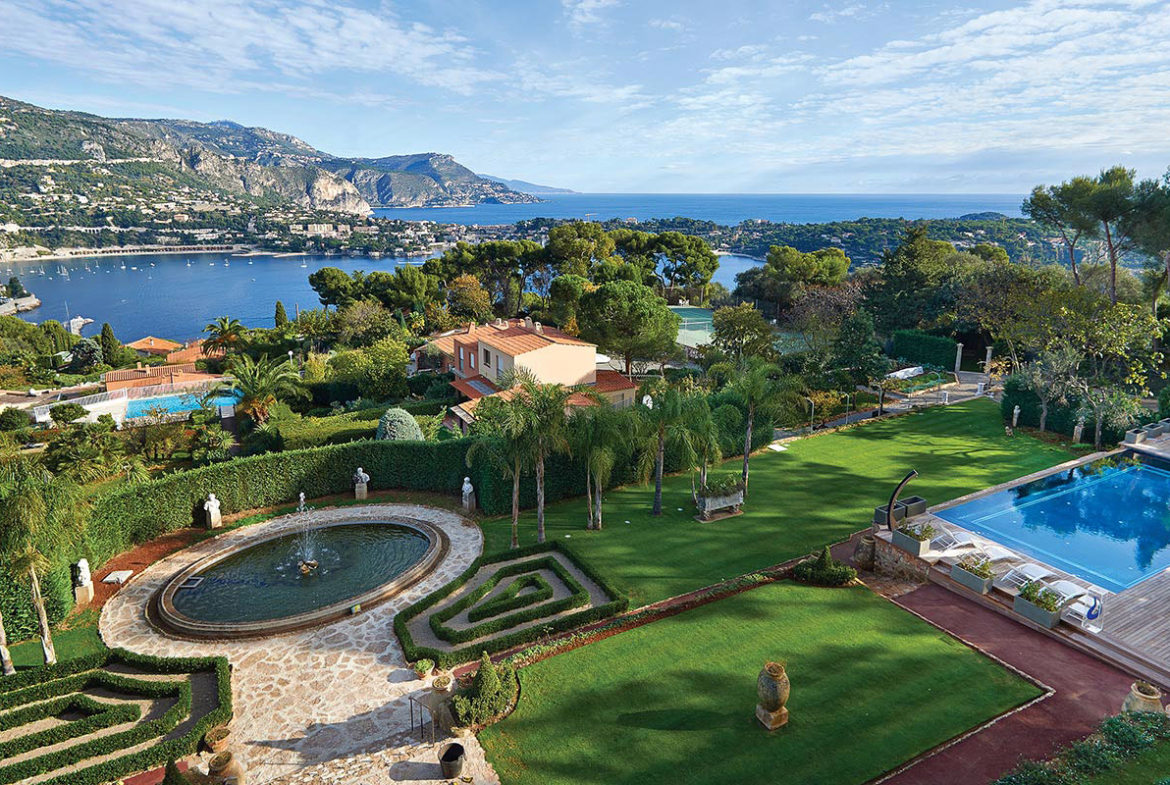 Luxury real estate in Nice | Chateau La Cima | Côte d'Azur Sotheby's International Realty • Peter Illovsky | Finest Residences