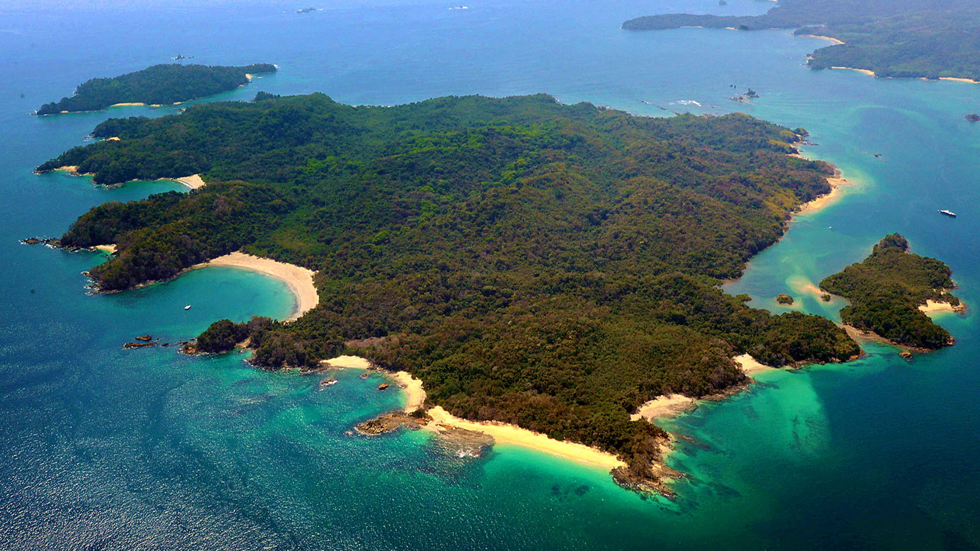 Islas Cayonetas, Las Perlas, Panama | Private island | Hilton & Hyland • Finest Residences