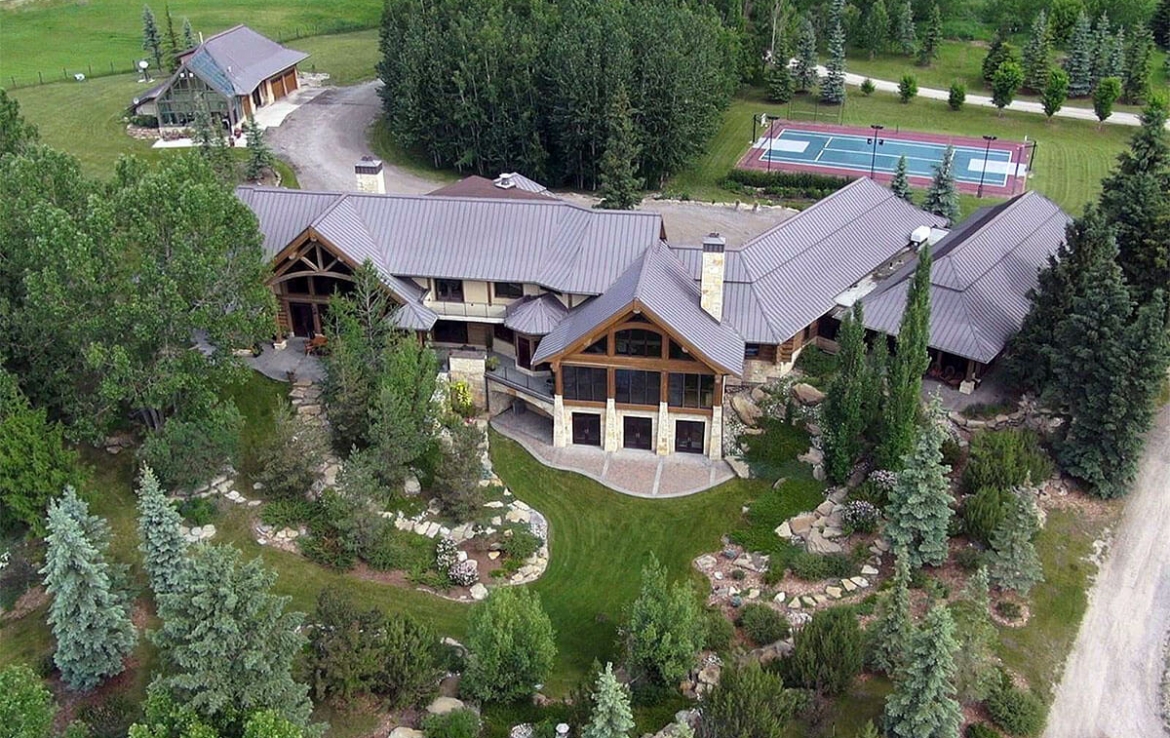 Kestrel Ridge Farm, Calgary, Alberta, Canada FINEST RESIDENCES