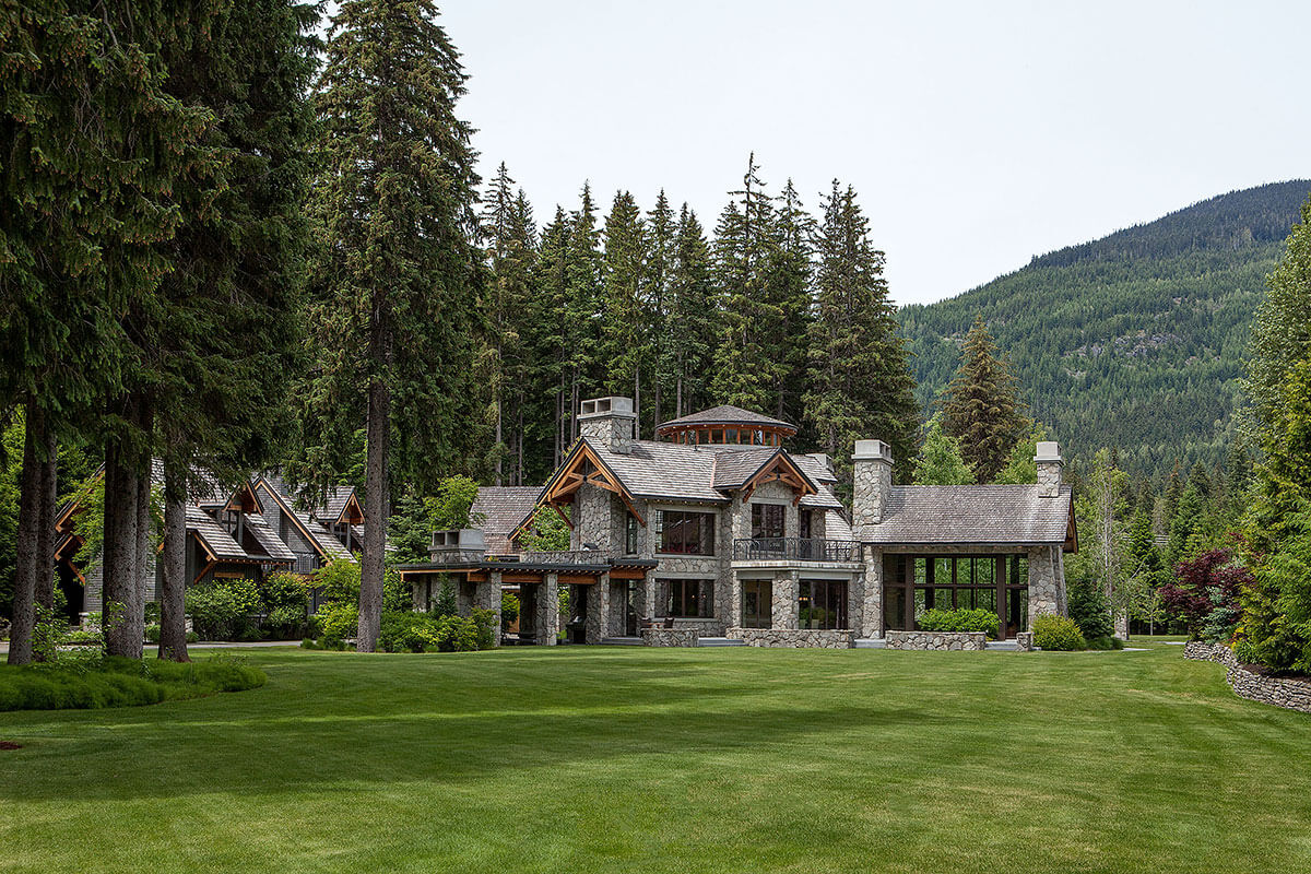 Whistler Estate, Exterior | Vancouver luxury real estate | Harvey Kardos | Finest Residences