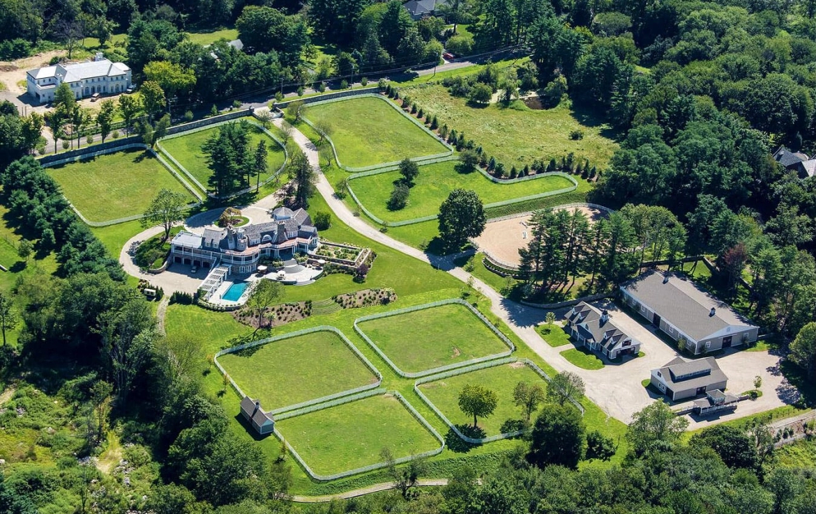 Horse farm in Greenwich, Connecticut, USA Finest Residences
