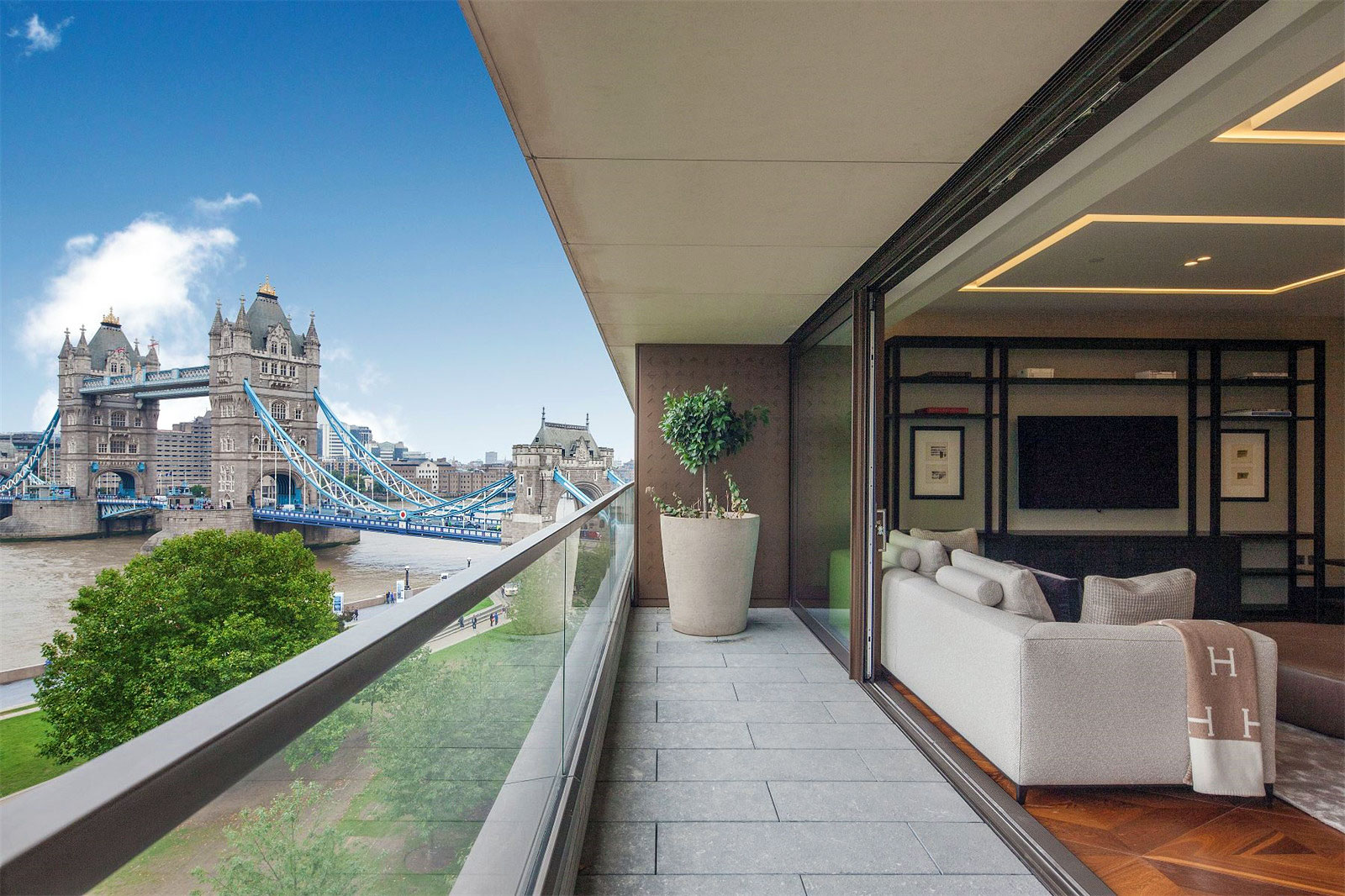 Blenheim House, One Tower Bridge, London, United Kingdom | Shereen Malik, United Kingdom Sotheby's International Realty | FINEST RESIDENCES