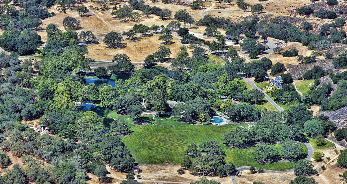 Neverland, the iconic Sycamore Valley Ranch | Presented by Suzanne Perkins, Compass | Finest Residences