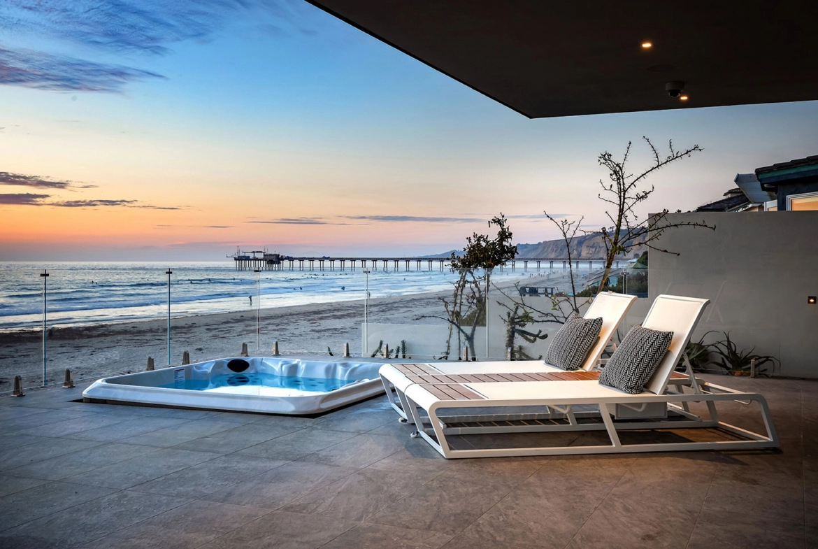 8466 El Paseo Grande, Luxury La Jolla Beachfront Property, San Diego, California, USA | Brett Dickinson, Pacific Sotheby's International Realty | Finest Residences