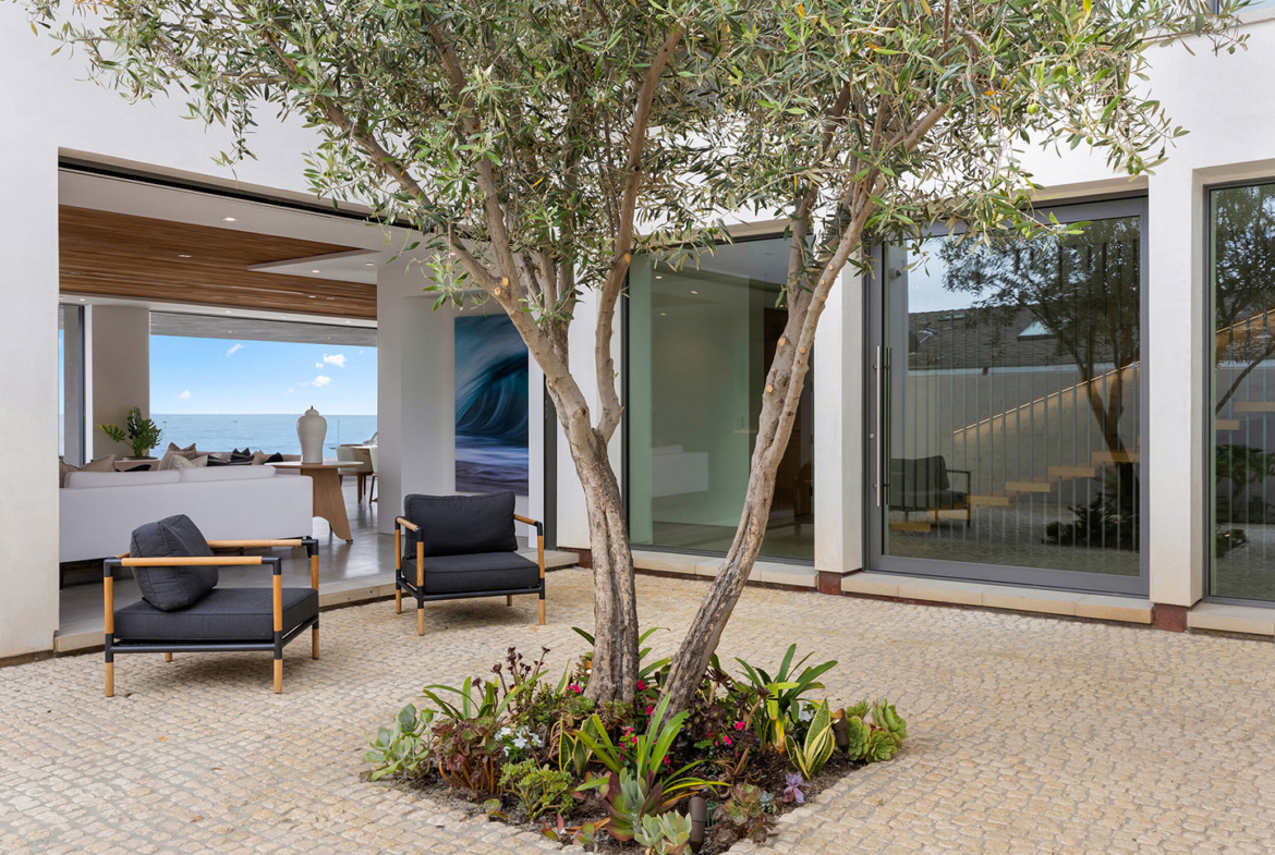 8466 El Paseo Grande, Luxury La Jolla Beachfront Property, San Diego, California, USA | Brett Dickinson, Pacific Sotheby's International Realty | Finest Residences