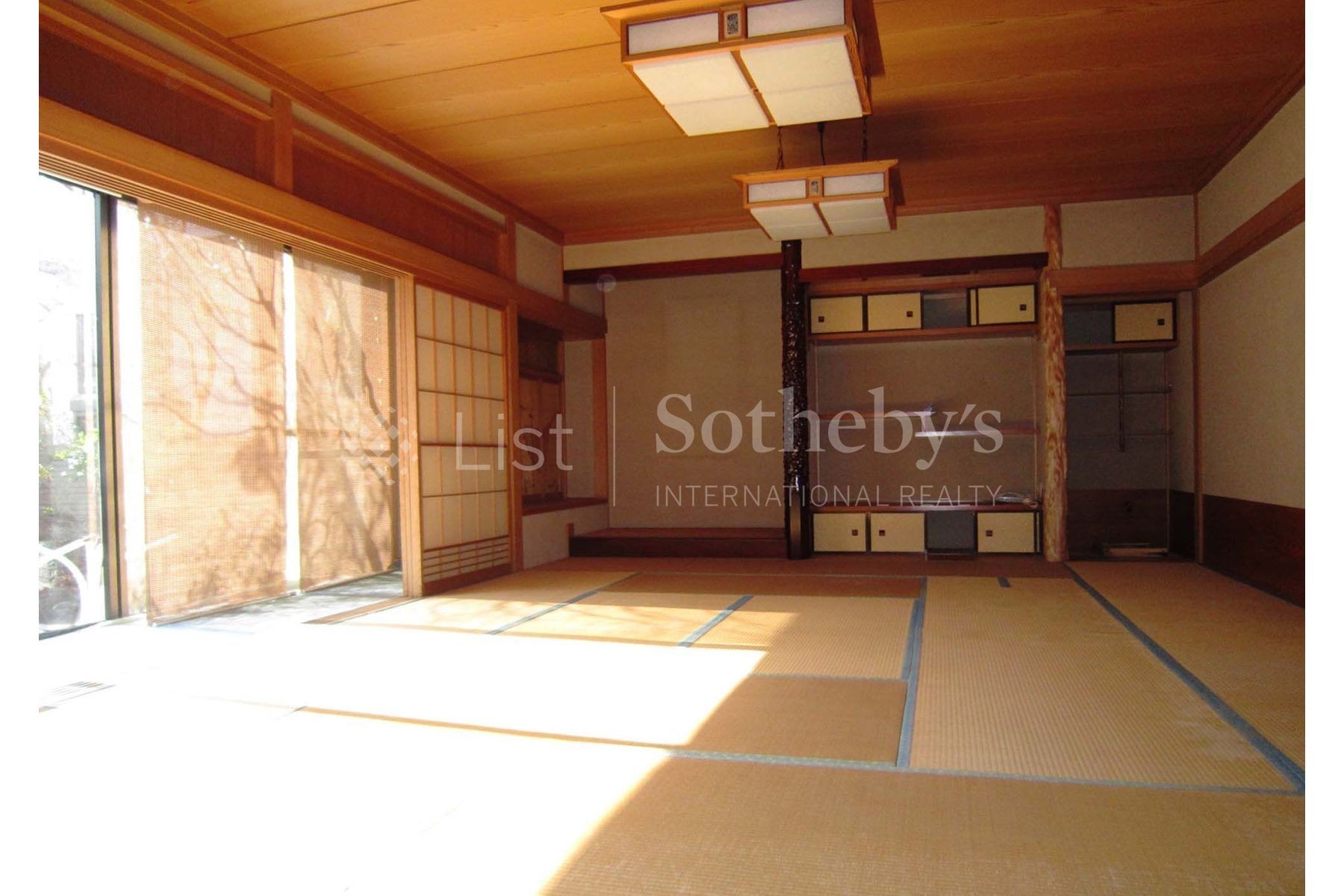 Kugahara House, luxury home in Ota-Ku, Tokyo, Japan | A Room | Sotheby's International Realty | Finest Residences