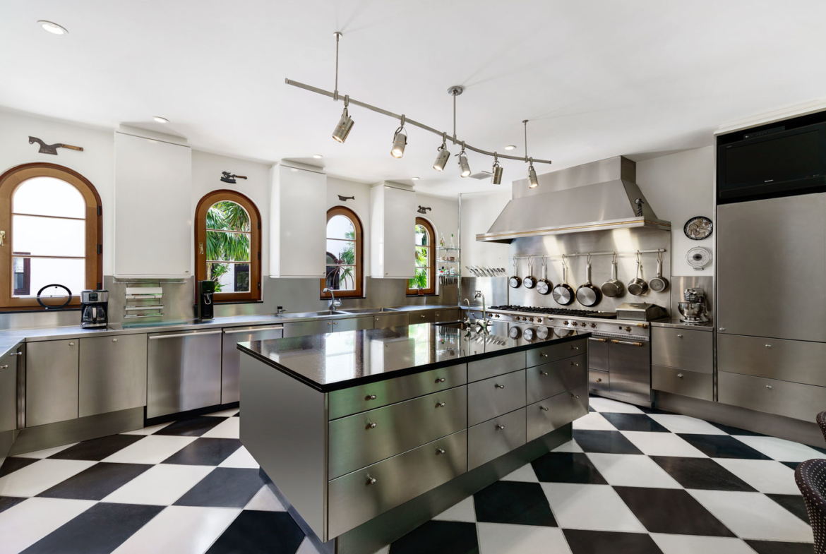 3725 Leafy Way, Coconut Grove, Miami, Florida, USA | The Kitchen | Listed by Dennis Carvajal, Real Estate Agent, ONE Sotheby's International Realty | Finest Residences