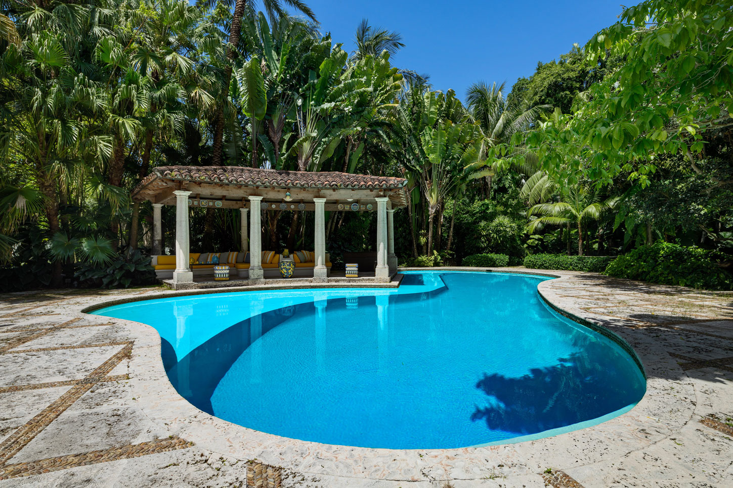 3725 Leafy Way, Coconut Grove, Miami, Florida, USA | Pool | Listed by Dennis Carvajal, Real Estate Agent, ONE Sotheby's International Realty | Finest Residences