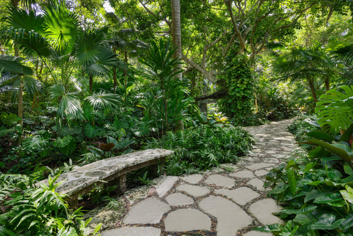 3725 Leafy Way, Coconut Grove, Miami, Florida, USA | The Gardens | Listed by Dennis Carvajal, Real Estate Agent, ONE Sotheby's International Realty | Finest Residences