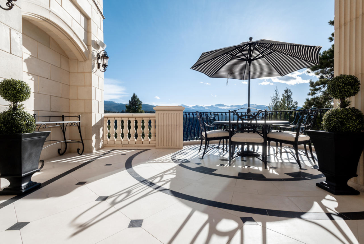 Chateau V, Evergreen, Colorado, USA | Listed by Whitney Cain & Jennifer Davenport | Liv Sotheby's International Realty | A Finest Residences Selection