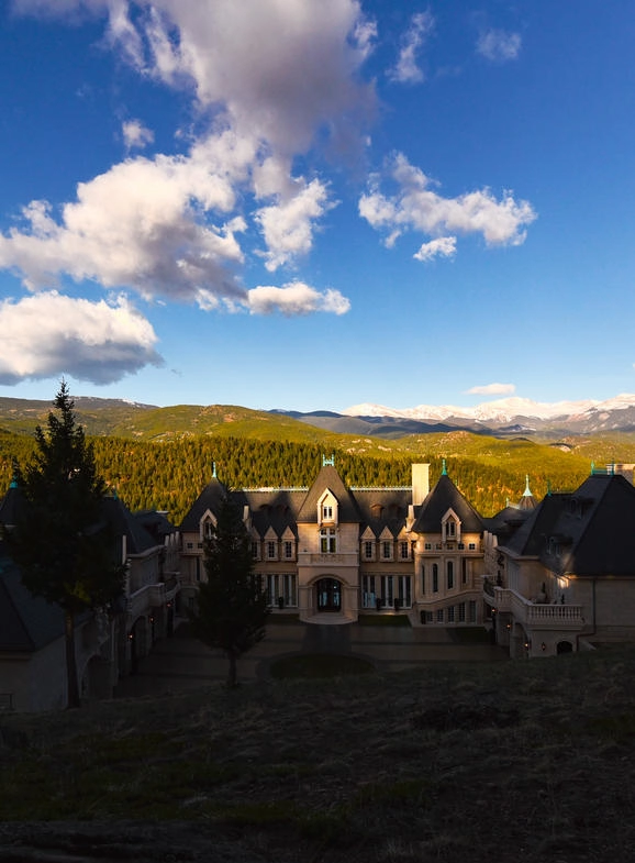 Chateau V, Evergreen, Colorado, USA | Listed by Whitney Cain & Jennifer Davenport | Liv Sotheby's International Realty | A Finest Residences Selection