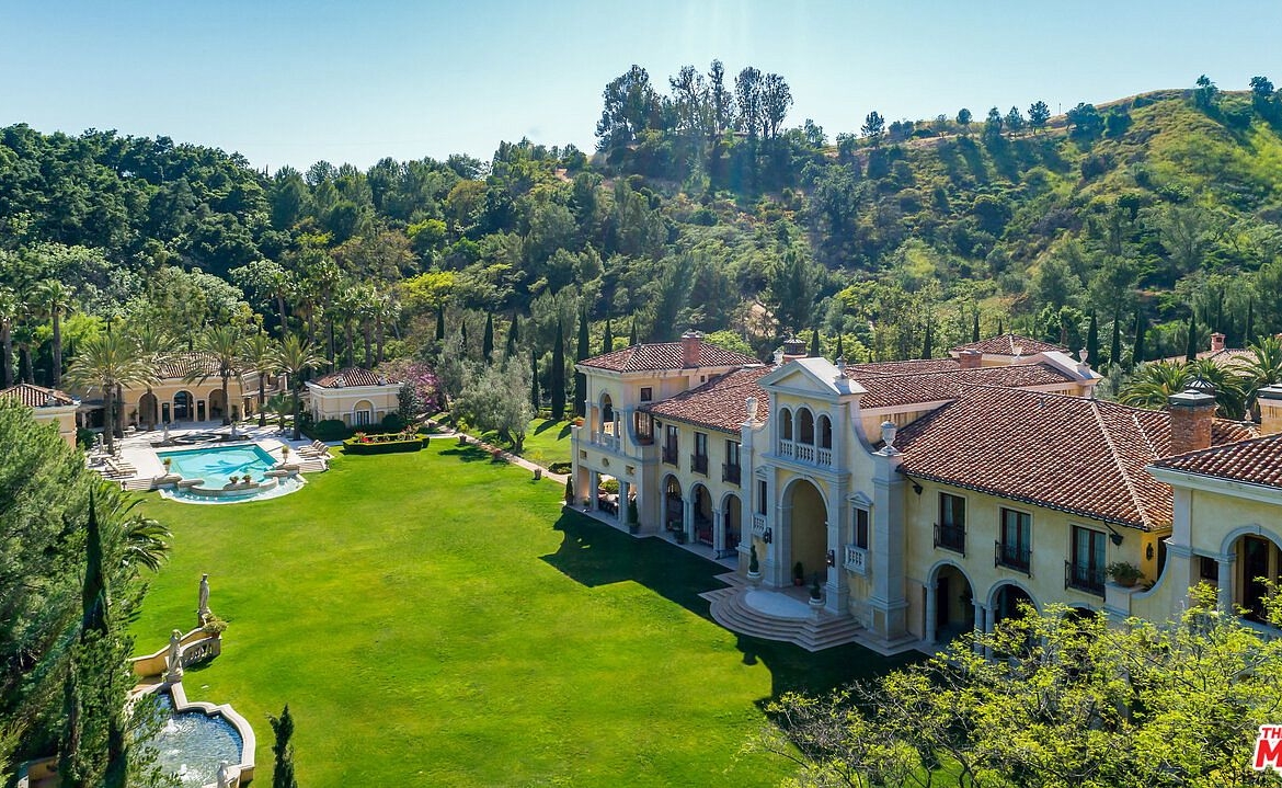 Villa Firenze, Exceptional Luxury Mansion in Beverly Hills, California | Listed by Jeff Hilton, Hilton & Hyland | Selected by Finest Residences