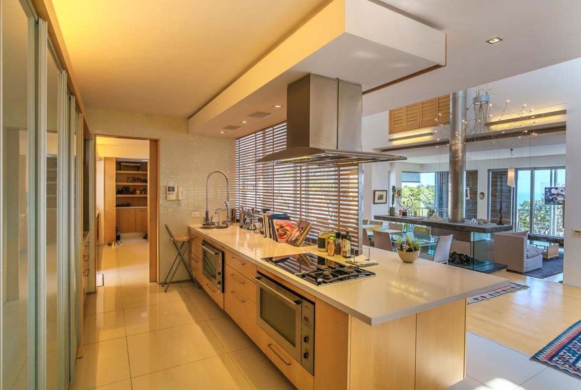 Sea side property in Cape Town, South Africa | Kitchen | Jawitz Properties | Finest Residences