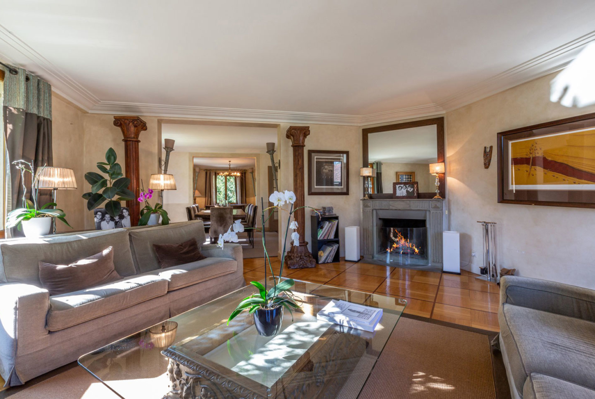 Splendid Property For Sale in Geneva Left Bank, Collonge-Bellerive | Living Room | Presented by Finest International | Finest Residences