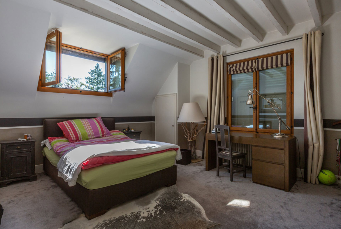 Splendid Property For Sale in Geneva Left Bank, Collonge-Bellerive | A Bedroom | Presented by Finest International | Finest Residences