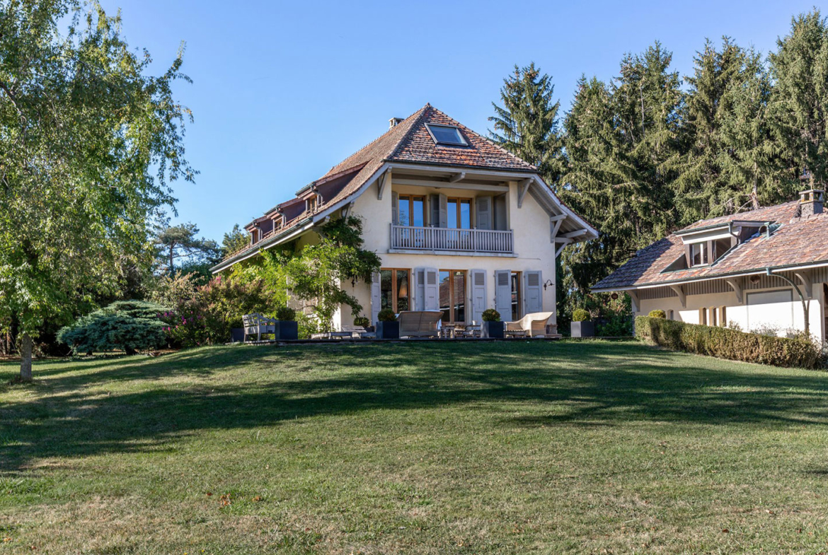 Splendid Property For Sale in Geneva Left Bank, Collonge-Bellerive | Presented by Finest International | Finest Residences