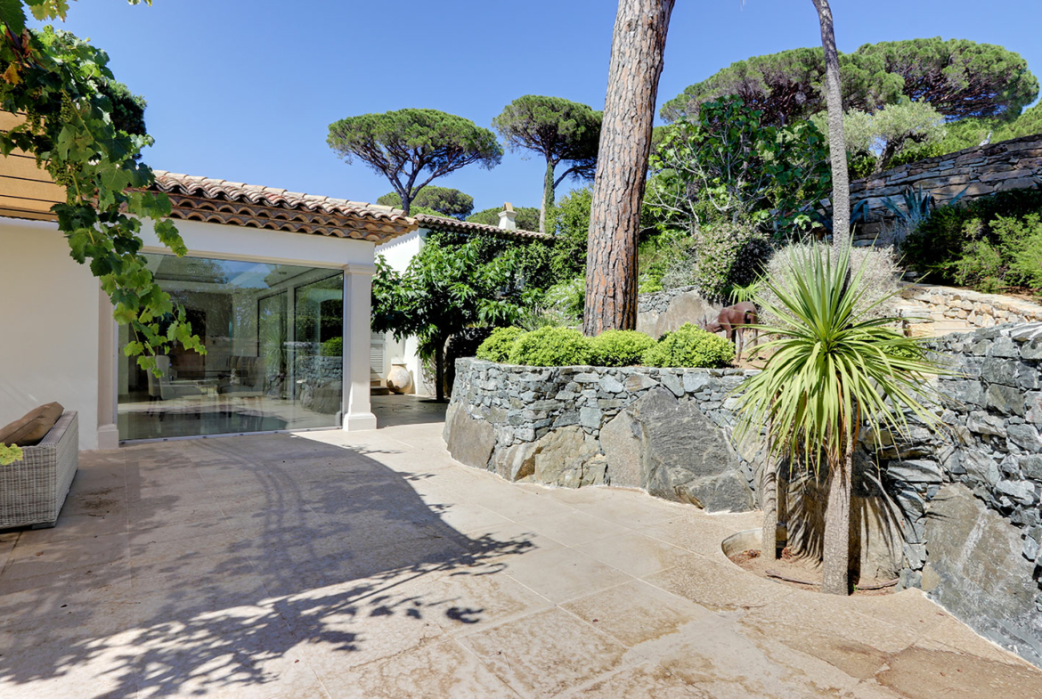 Luxury Property with Breathtaking Sea Views in Les Parcs de SaintTropez