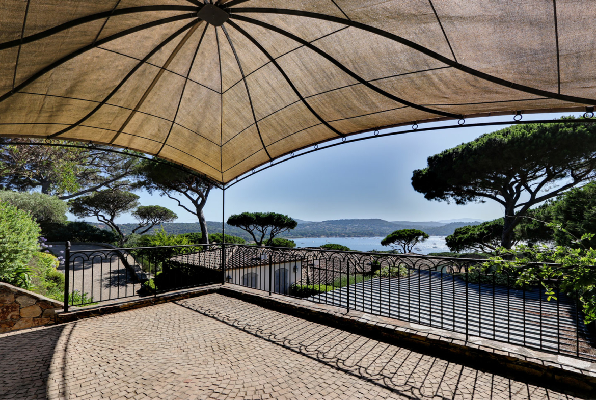 Luxury Property in Les Parcs de Saint Tropez, Côte d'Azur, France • A View On the Bay From The Another Pergola | Listed by Bernard Corcos, CEO of Finest International | FINEST RESIDENCES