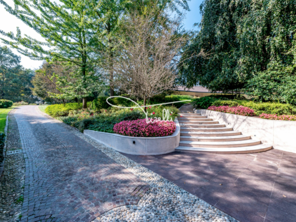 Superb Luxury Villa in Milan area, Casatenovo, Italy • Listed by Marco Ettore Tirelli, CEO of Tirelli & Partners | FINEST RESIDENCES
