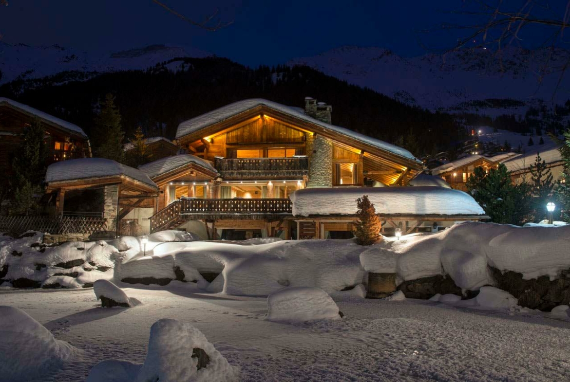 Luxury Chalet For Rent in Verbier, Switzerland | Luxury Vacation Rentals | Proposed by Bernard Corcos, Finest International • Finest Residences