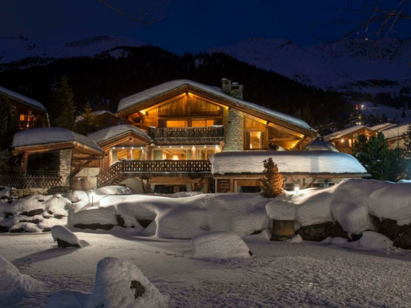 Luxury Chalet For Rent in Verbier, Switzerland | Luxury Vacation Rentals | Proposed by Bernard Corcos, Finest International • Finest Residences