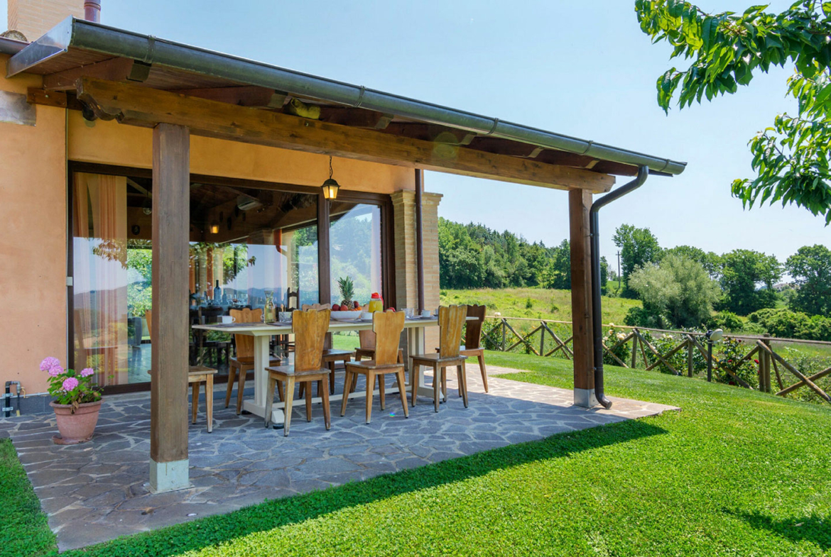 Rolling Over, Superb Property For Rent in Montone, Italy | Luxury Vacation Rental in Italy | Finest Residences