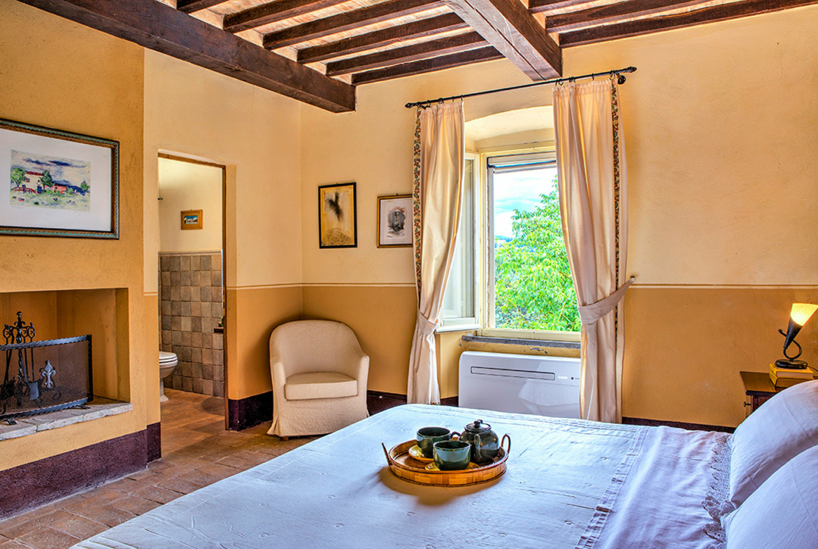 Casa Cicognola, Luxury Villa For Rent in Umbria, Italy | Luxury Vacation Rental in Italy | Finest Residences