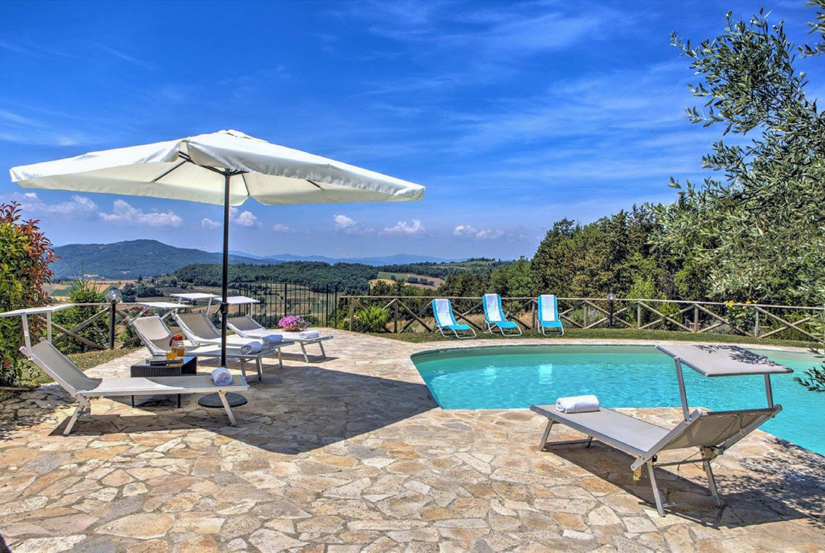 Rolling Over, Superb Property For Rent in Montone, Italy | Luxury Vacation Rental in Italy | Finest Residences