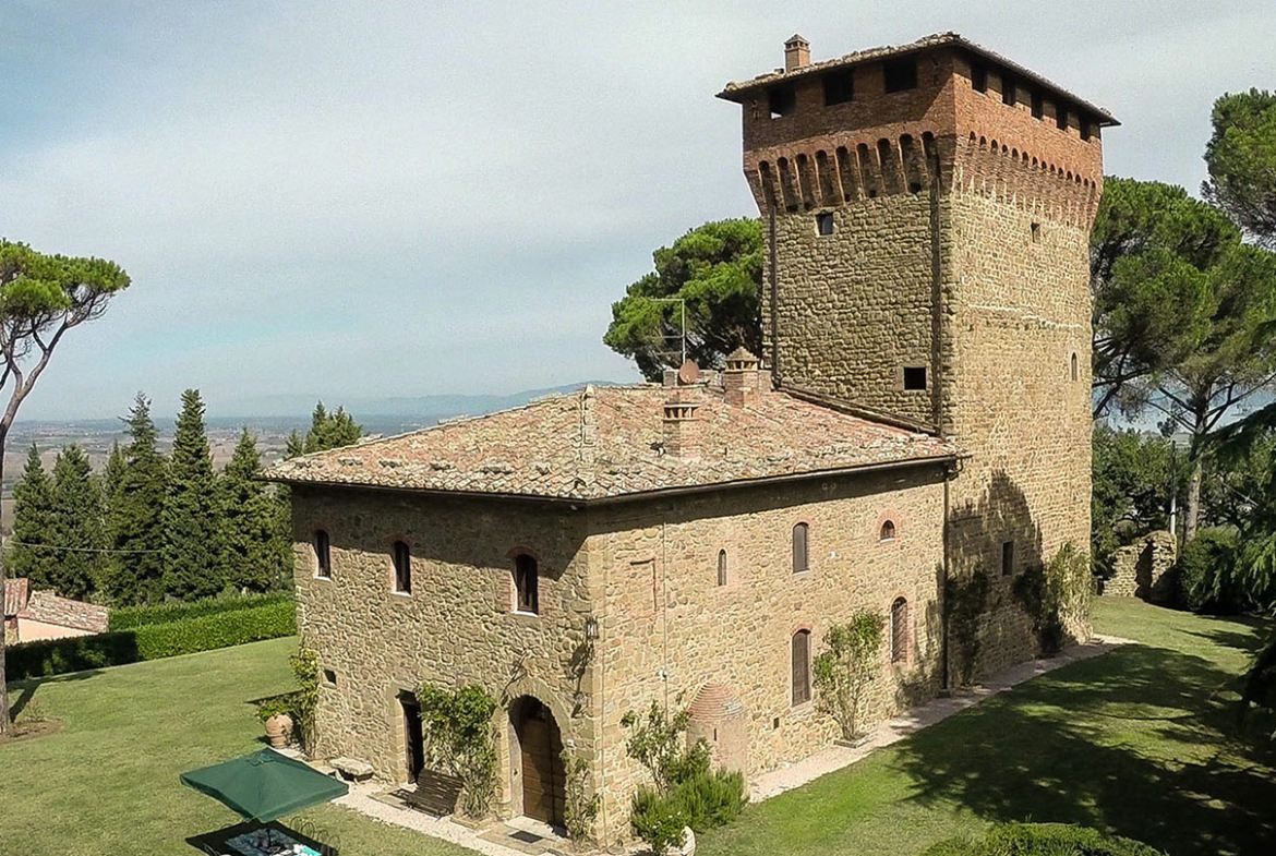 Flora Fortress | Majestic Property For Rent in Italy | Luxury Vacation Rental in Italy | Finest Residences