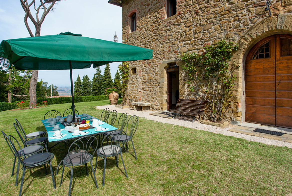 Flora Fortress | Majestic Property For Rent in Italy | Luxury Vacation Rental in Italy | Finest Residences