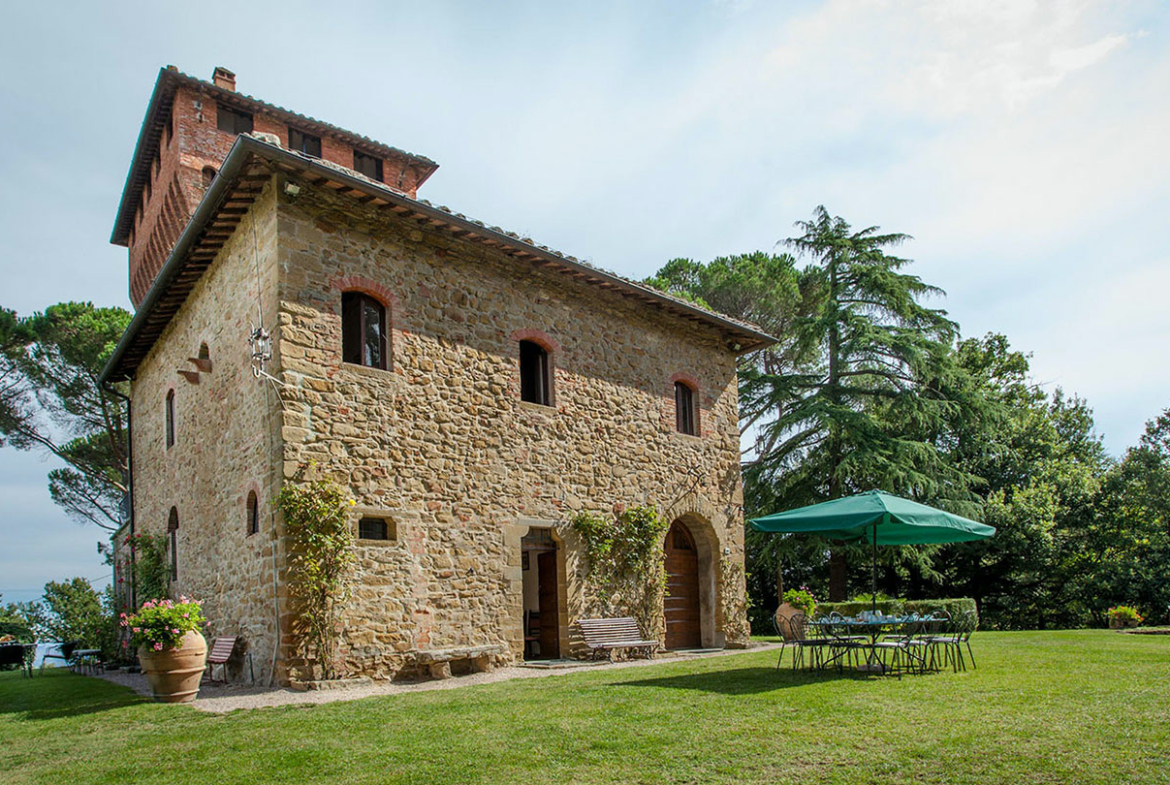 Flora Fortress | Majestic Property For Rent in Italy | Luxury Vacation Rental in Italy | Finest Residences