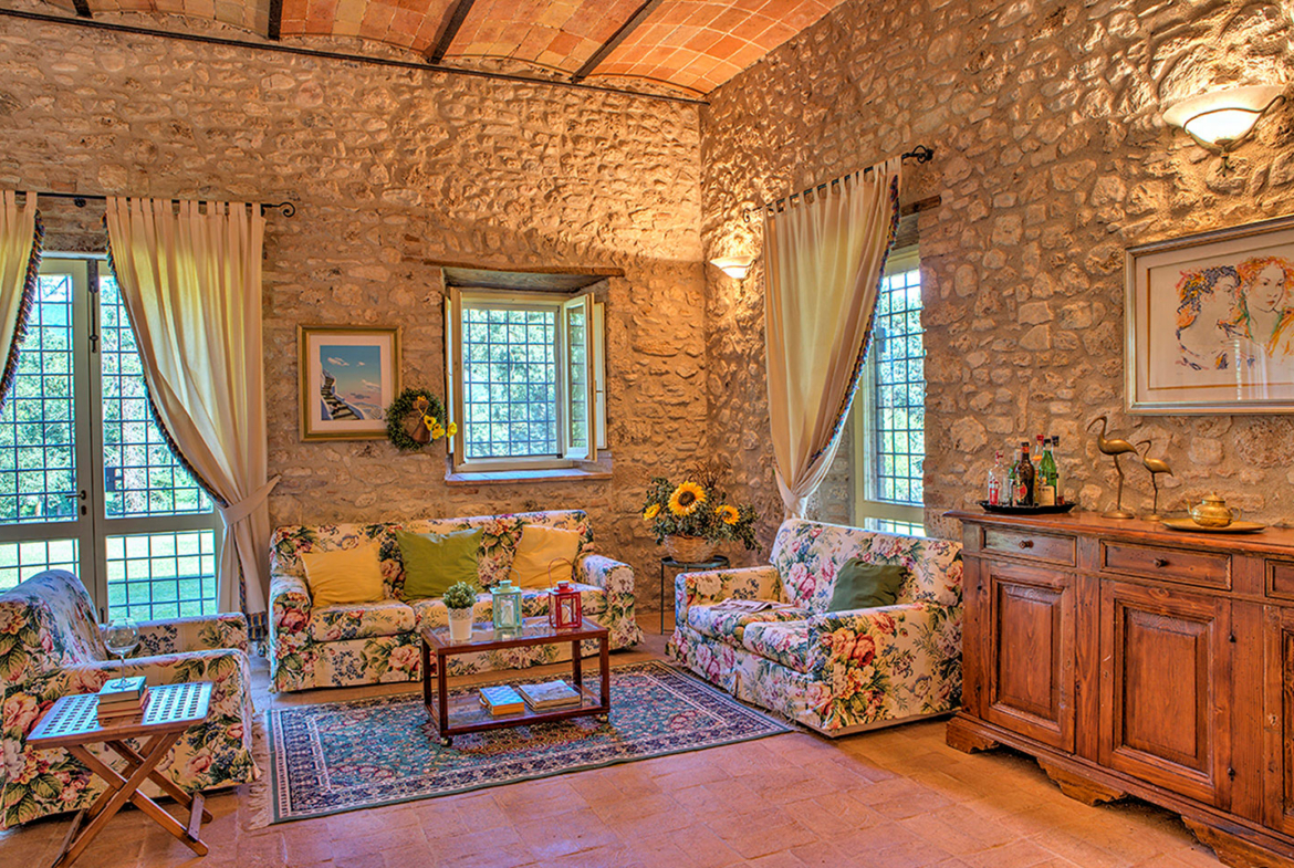 Casa Cicognola, Luxury Villa For Rent in Umbria, Italy | Finest Residences