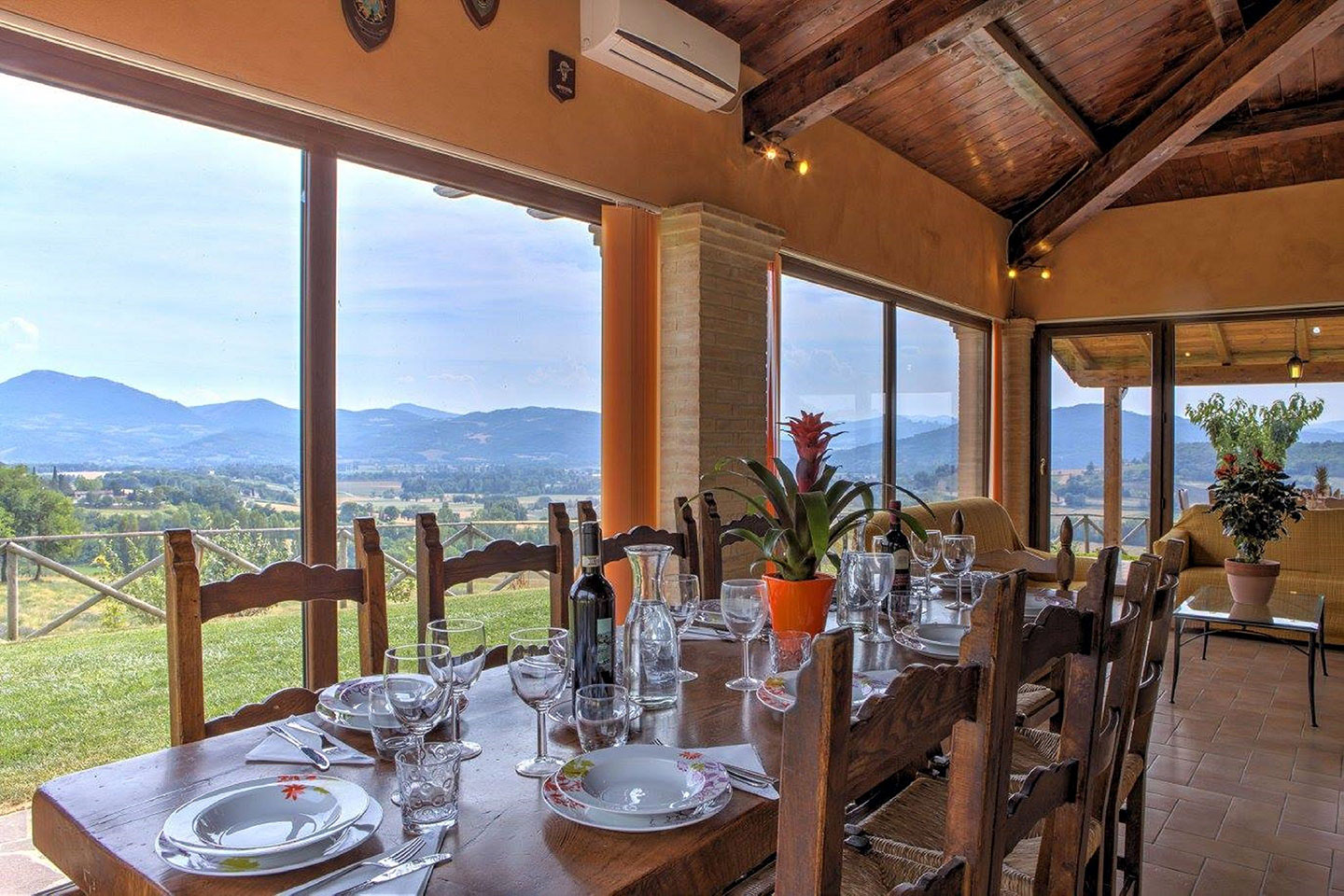 Rolling Over, Superb Property For Rent in Montone, Italy | Luxury Vacation Rental in Italy | Finest Residences