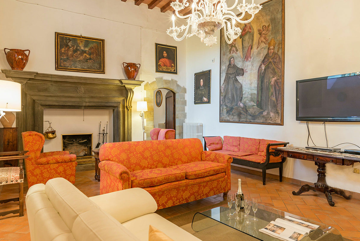 Flora Fortress | Majestic Property For Rent in Italy | Luxury Vacation Rental in Italy | Finest Residences