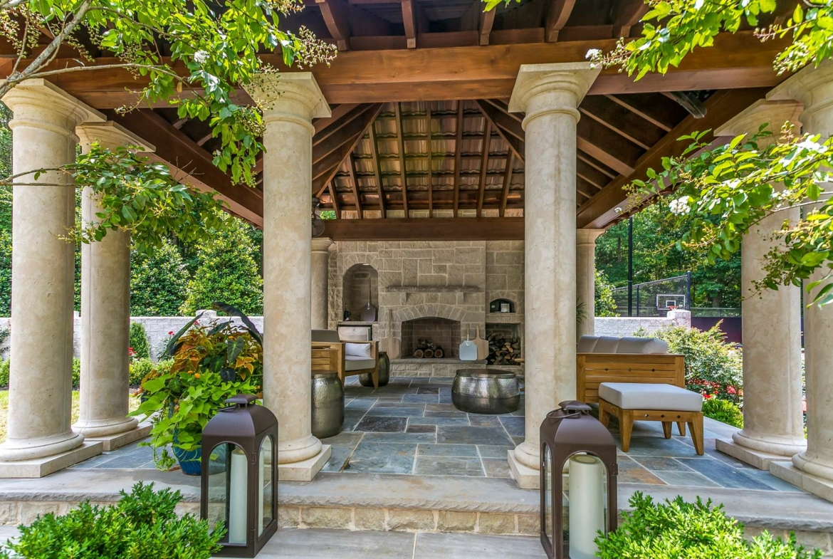 8371 Providence Road, Charlotte, NC, A luxury Mediterranean-style, Mizner-inspired property. Presented by Liza Caminiti, Senior Broker-in-Charge at Ivester Jackson | Christie’s International Real Estate • FINEST RESIDENCES